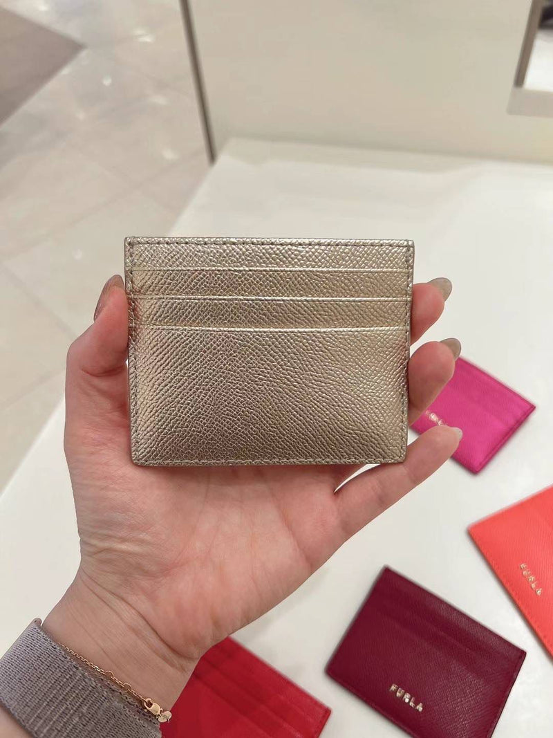 𝐅𝐔𝐑𝐋𝐀 Cardholder