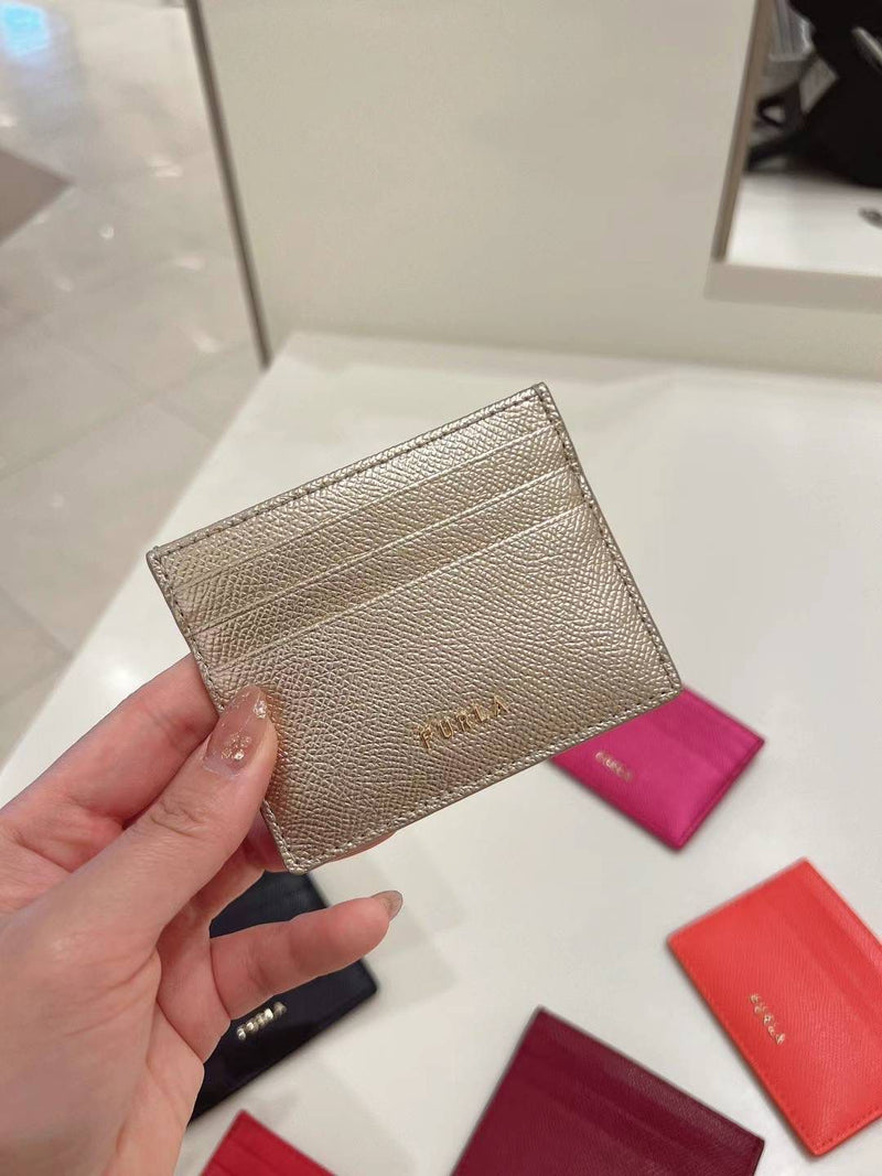 𝐅𝐔𝐑𝐋𝐀 Cardholder