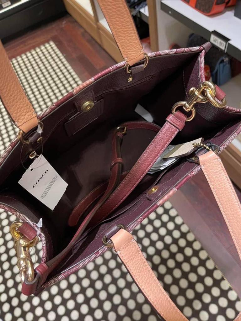 COACH DEMPSEY CARRYALL 30