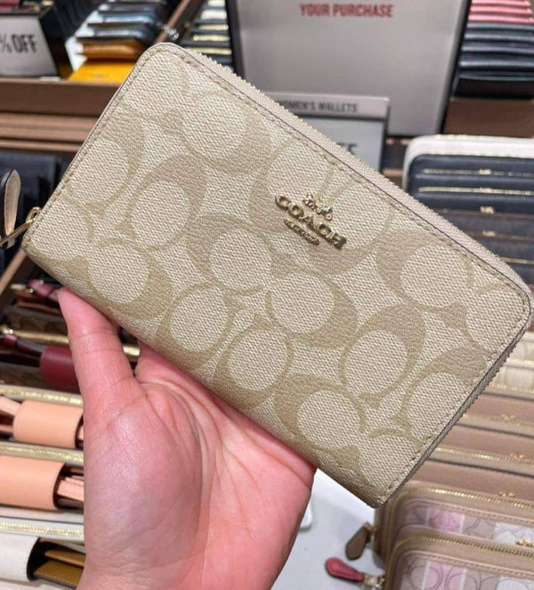 COACH MEDIUM ID ZIP AROUND WALLET